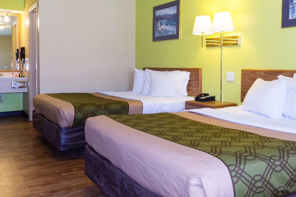 Econo Lodge Pryor Creek Εξωτερικό φωτογραφία