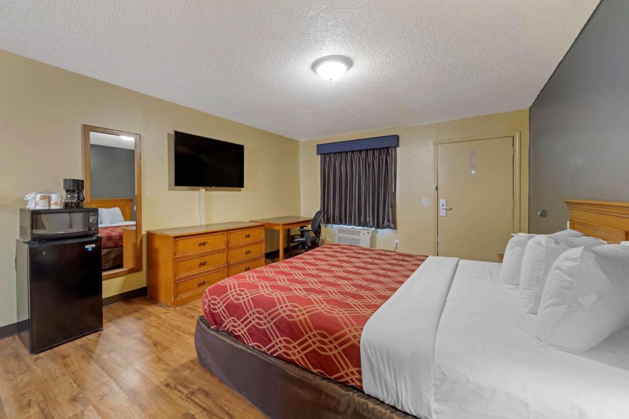 Econo Lodge Pryor Creek Εξωτερικό φωτογραφία
