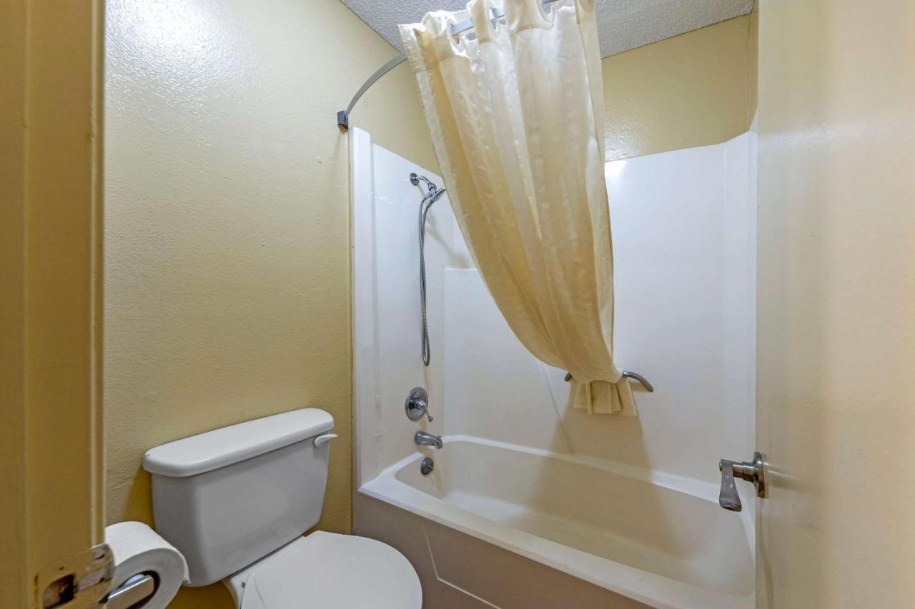 Econo Lodge Pryor Creek Εξωτερικό φωτογραφία