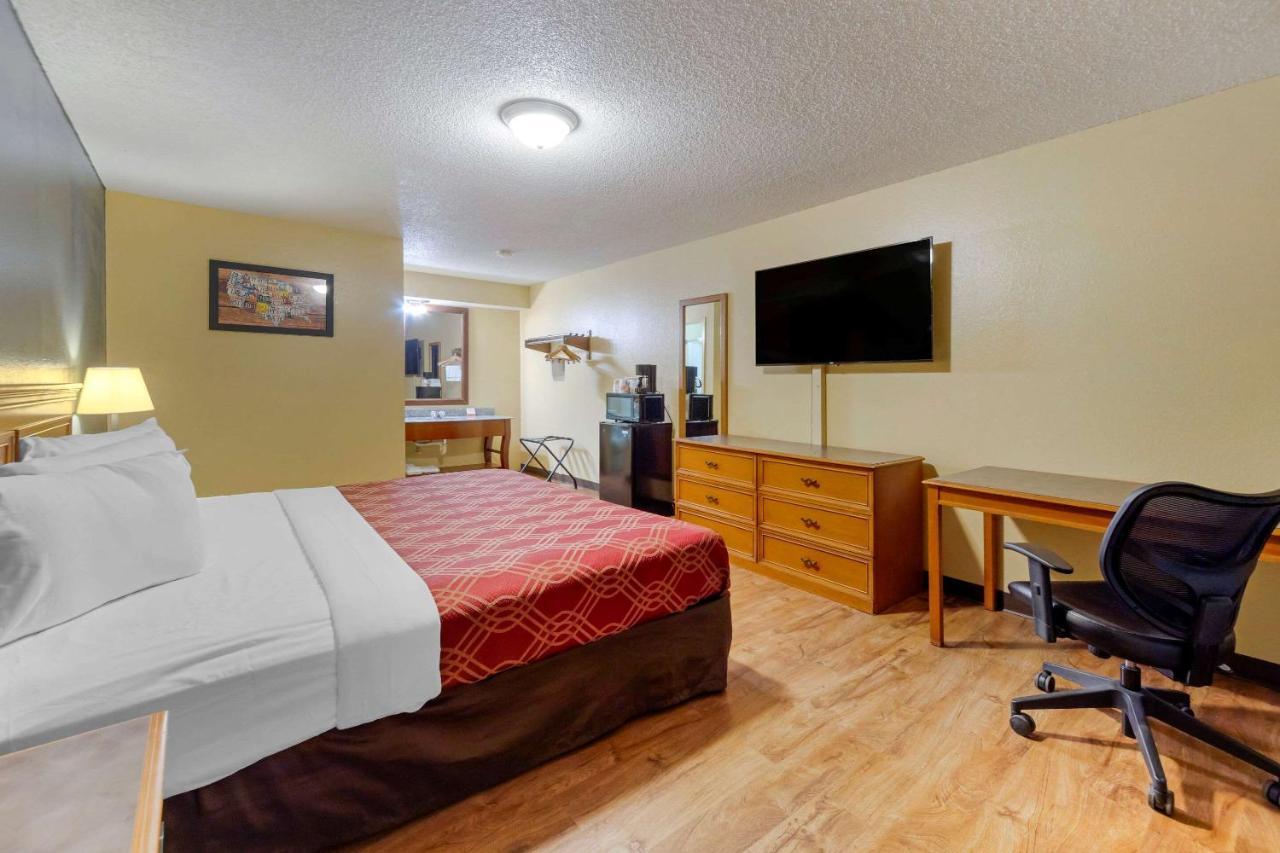 Econo Lodge Pryor Creek Εξωτερικό φωτογραφία