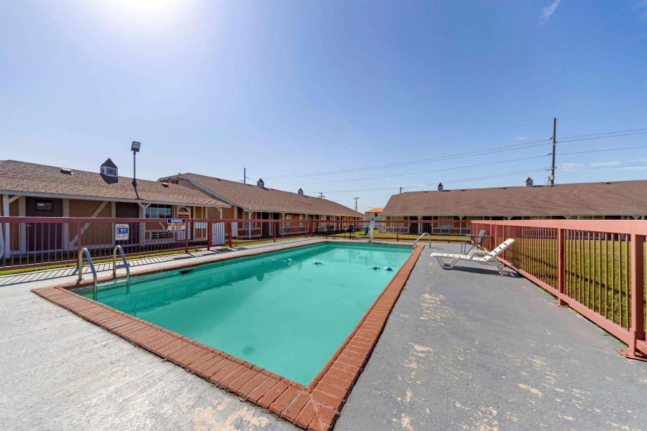 Econo Lodge Pryor Creek Εξωτερικό φωτογραφία